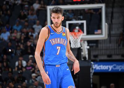 Chet: Tôi không chỉ thực hiện những cú sút ngẫu nhiên chỉ vì tôi đã ghi được một vài bàn thắng. Tôi luôn tìm kiếm phương án phù hợp nhất.