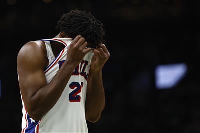 Trong 9 phút cuối, 76ers theo sau với 3 điểm. Embiid thi đấu được 20 phút và được thay ra.