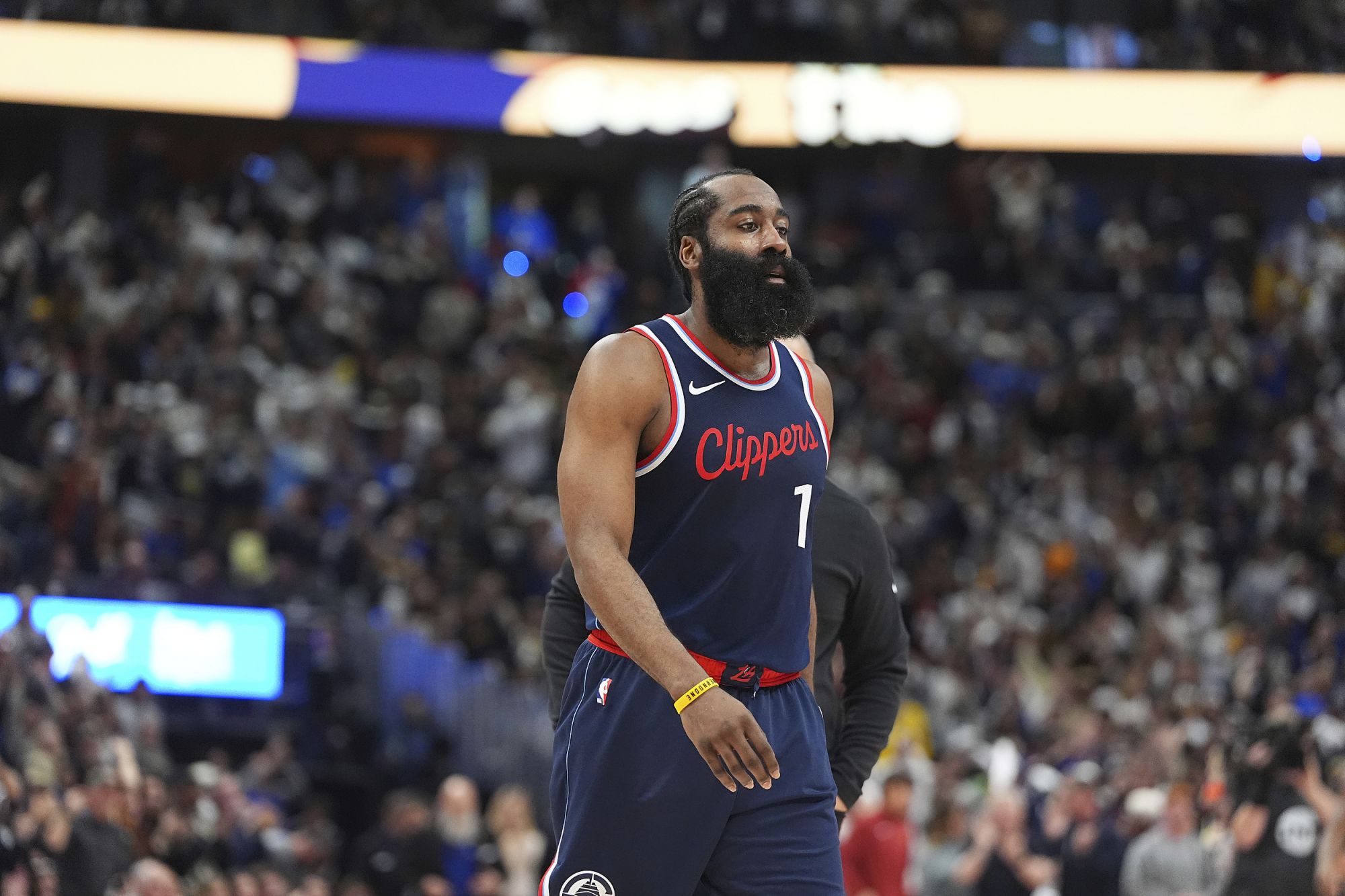 Vượt qua James! Harden đã ghi hơn 12 điểm trong 2 phút 18 lần, đứng thứ hai trong lịch sử