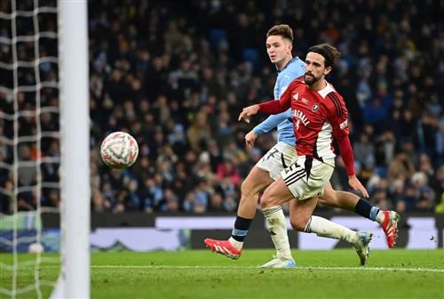 Manchester City đấu với Salford City