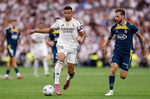 Real Madrid đấu với Espanyol