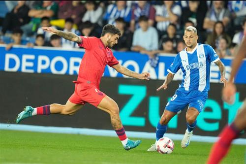 Alaves đấu với Sevilla