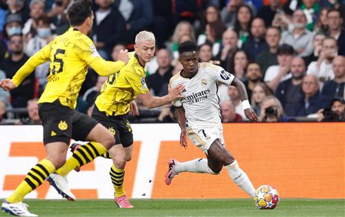 Dortmund đấu với Real Madrid