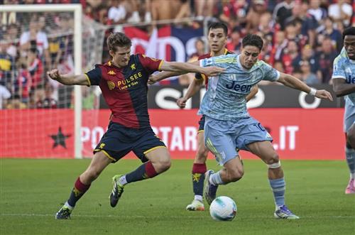 Genoa đấu với Juventus
