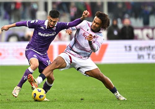 Fiorentina đấu với Bologna