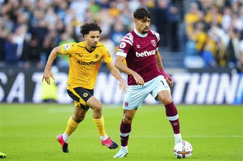 West Ham United đấu với Wolves