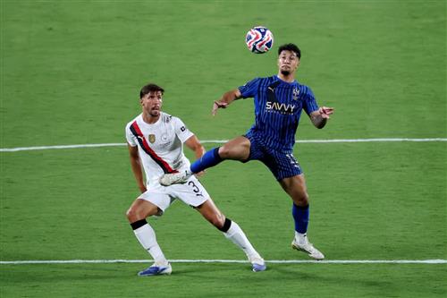 Manchester City đấu với Al Hilal