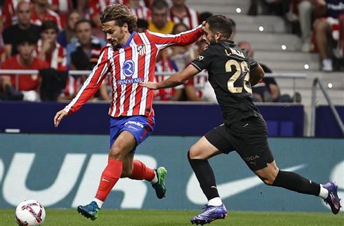 Atletico Madrid đấu với Valencia
