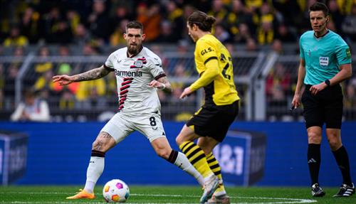 Dortmund đấu với Bayer Leverkusen