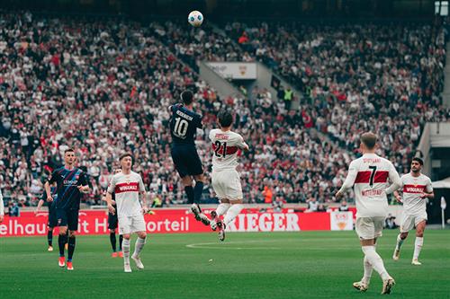 Stuttgart đấu với Heidenheimer