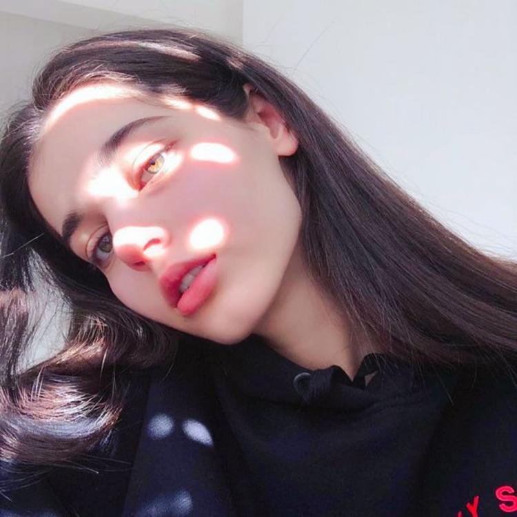 6686体育金牌作者Florence