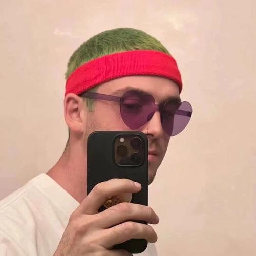 6686体育官方作者Dominic