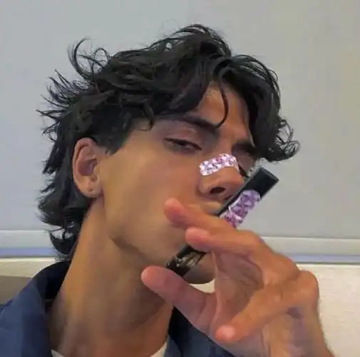 6686体育铁牌作者Mabel